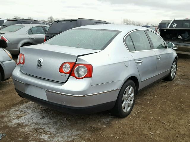 WVWJK73C68P066973 - 2008 VOLKSWAGEN PASSAT TUR SILVER photo 4