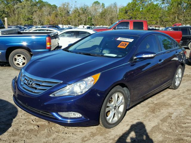 5NPEC4AC3CH492365 - 2012 HYUNDAI SONATA SE BLUE photo 2