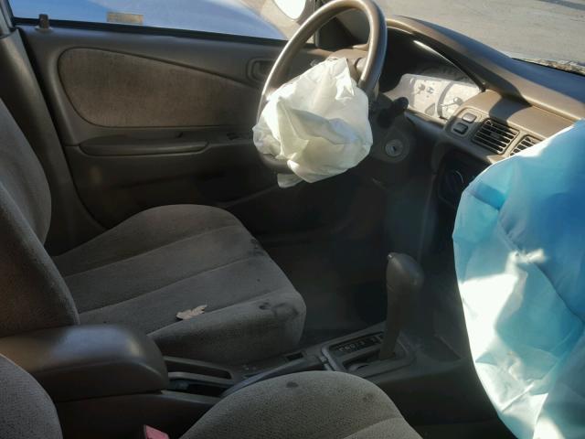 1Y1SK5286XZ425940 - 1999 CHEVROLET GEO PRIZM 勃艮第红 照片 5