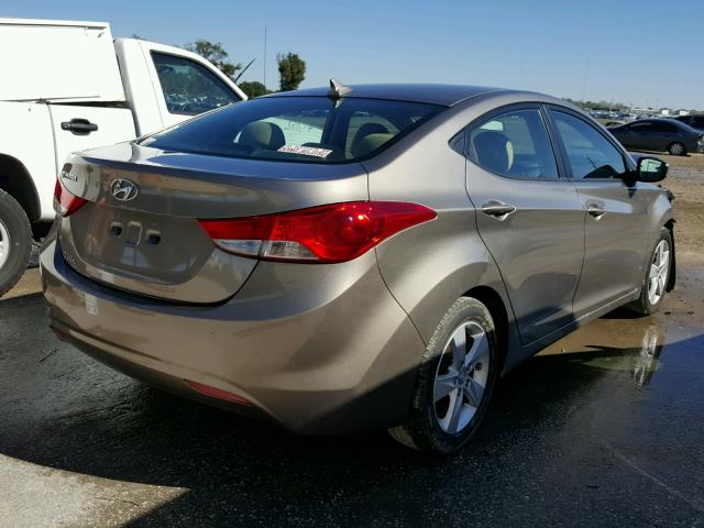 5NPDH4AE9DH434079 - 2013 HYUNDAI ELANTRA GL TAN photo 4