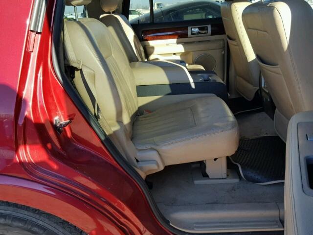 5LMFU27545LJ13153 - 2005 LINCOLN NAVIGATOR RED photo 6