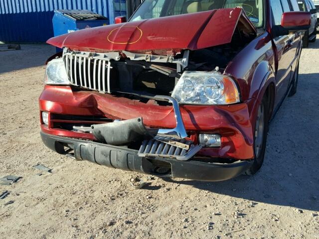 5LMFU27545LJ13153 - 2005 LINCOLN NAVIGATOR RED photo 9