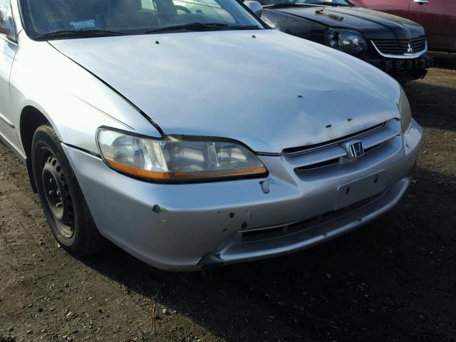 JHMCG564XXC046510 - 1999 HONDA ACCORD LX SILVER photo 9