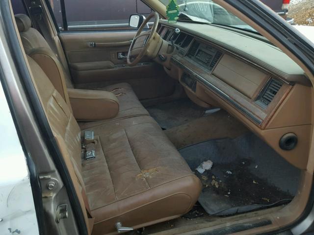 1LNLM81W7RY725513 - 1994 LINCOLN TOWN CAR E WHITE photo 5