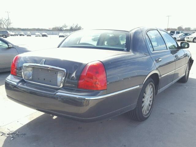 1LNHM82W65Y626504 - 2005 LINCOLN TOWN CAR S GRAY photo 4