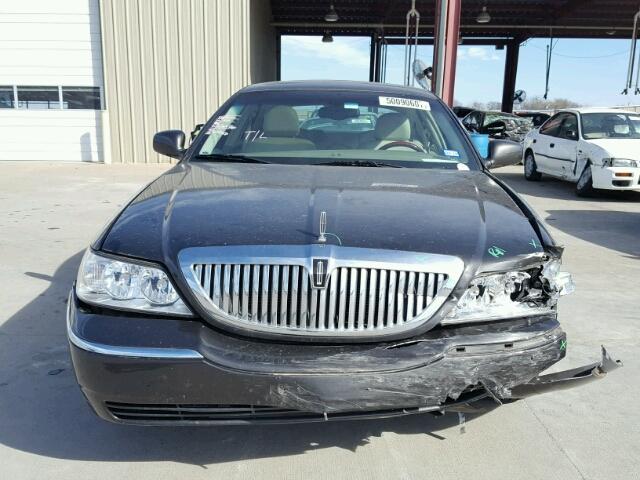 1LNHM82W65Y626504 - 2005 LINCOLN TOWN CAR S GRAY photo 9