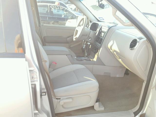 1FMEU62E26UA68254 - 2006 FORD EXPLORER X SILVER photo 5