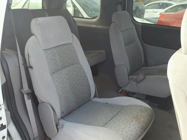 1GNDV23W28D122868 - 2008 CHEVROLET UPLANDER L 白色 照片 6