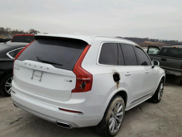 YV4A22PL3H1168065 - 2017 VOLVO XC90 T6 WHITE photo 4