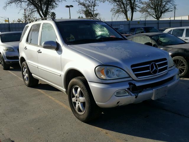 4JGAB75E62A301845 - 2002 MERCEDES-BENZ ML 500 SILVER photo 1