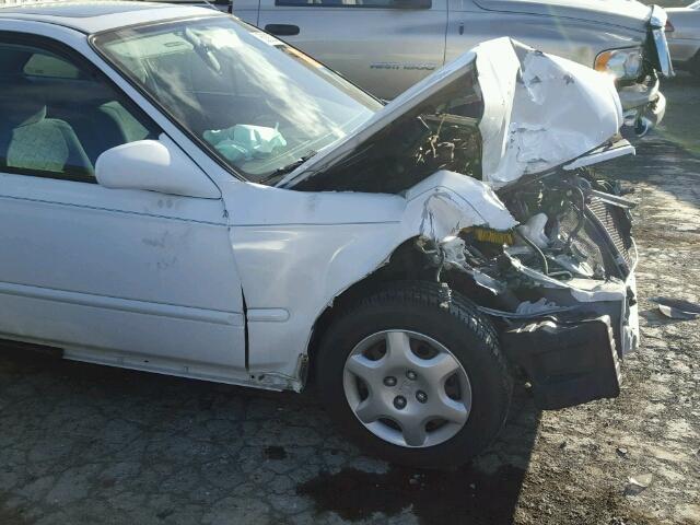 1HGEJ8248YL034667 - 2000 HONDA CIVIC EX 白色 照片 9