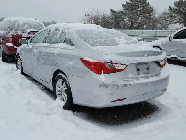 5NPEB4AC4DH709541 - 2013 HYUNDAI SONATA GLS SILVER photo 3