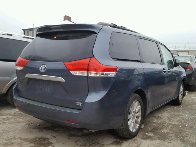 5TDDK3DC5DS059811 - 2013 TOYOTA SIENNA XLE BLUE photo 4