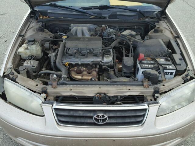 4T1BF28K51U125333 - 2001 TOYOTA CAMRY LE TAN photo 7