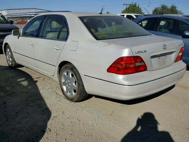 JTHBN30F610019930 - 2001 LEXUS LS 430 WHITE photo 3