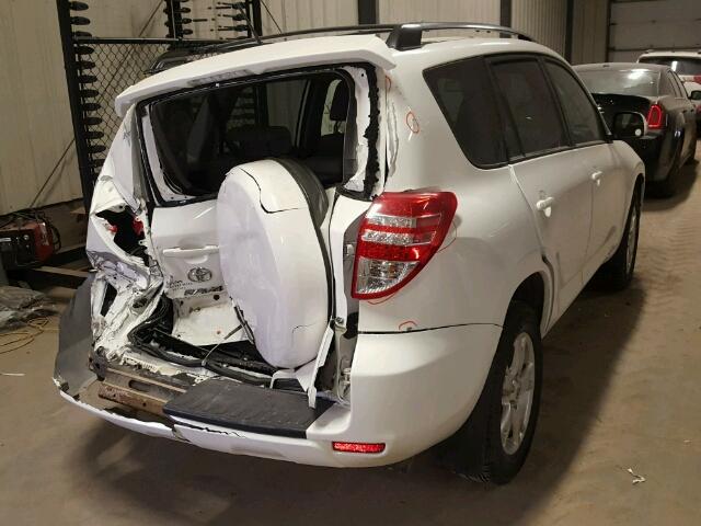 2T3BF4DV8BW095278 - 2011 TOYOTA RAV4 WHITE photo 4