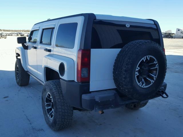 5GTDN136668102785 - 2006 HUMMER H3 WHITE photo 3