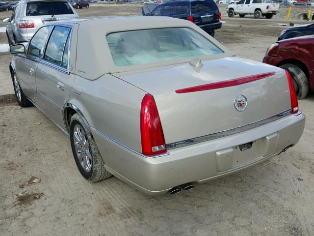 1G6KD57Y19U114894 - 2009 CADILLAC DTS BEIGE photo 3