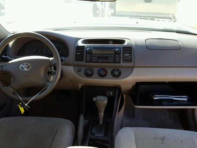 4T1BE32K63U137995 - 2003 TOYOTA CAMRY LE ოქროსფერი ფოტო 9