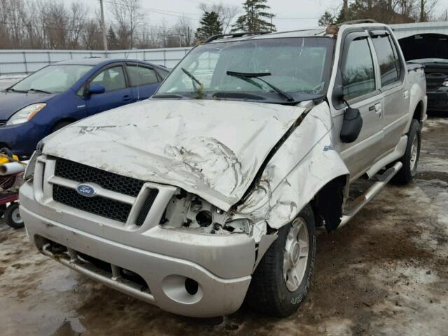 1FMZU77K04UA70815 - 2004 FORD EXPLORER S SILVER photo 2