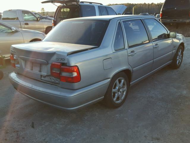 YV1LS5535W1444107 - 1998 VOLVO S70 SILVER photo 4