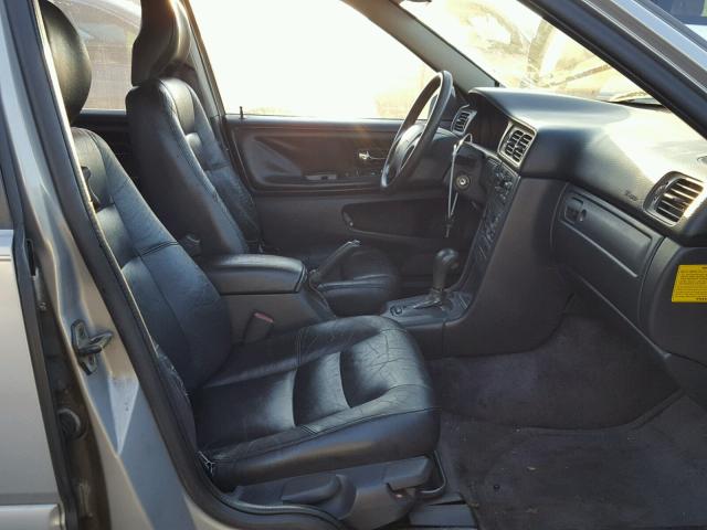 YV1LS5535W1444107 - 1998 VOLVO S70 SILVER photo 5