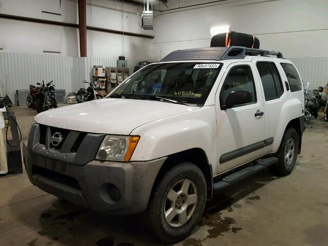 5N1AN08W25C608036 - 2005 NISSAN XTERRA OFF WHITE photo 2