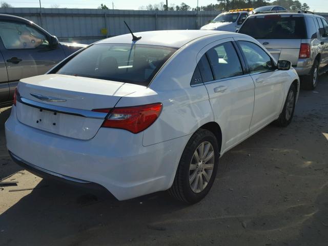 1C3CCBBBXCN288720 - 2012 CHRYSLER 200 TOURIN WHITE photo 4