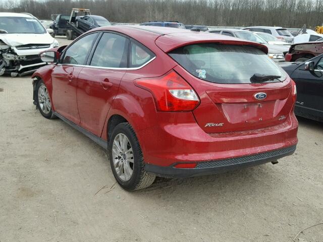 1FAHP3M2XCL404136 - 2012 FORD FOCUS SEL RED photo 3