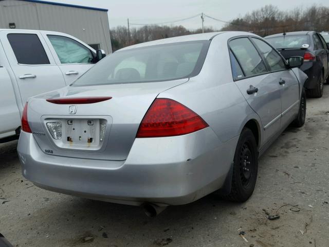 1HGCM55186A119628 - 2006 HONDA ACCORD VAL SILVER photo 4