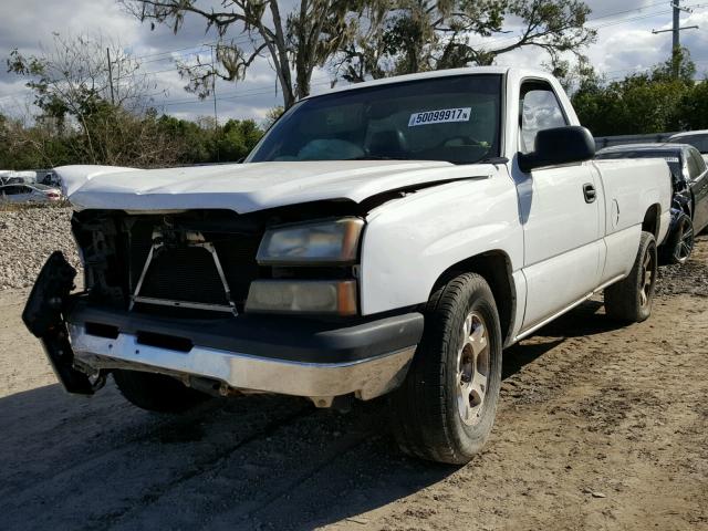 1GCEC14V74Z264844 - 2004 CHEVROLET SILVERADO WHITE photo 2