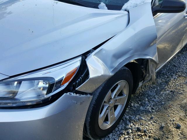 1G11B5SL3FF270664 - 2015 CHEVROLET MALIBU LS 银色 照片 9