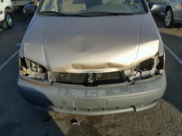 4T3ZF13C51U375753 - 2001 TOYOTA SIENNA LE GOLD photo 9