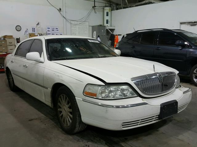 1LNHM81WX4Y669288 - 2004 LINCOLN TOWN CAR E WHITE photo 1