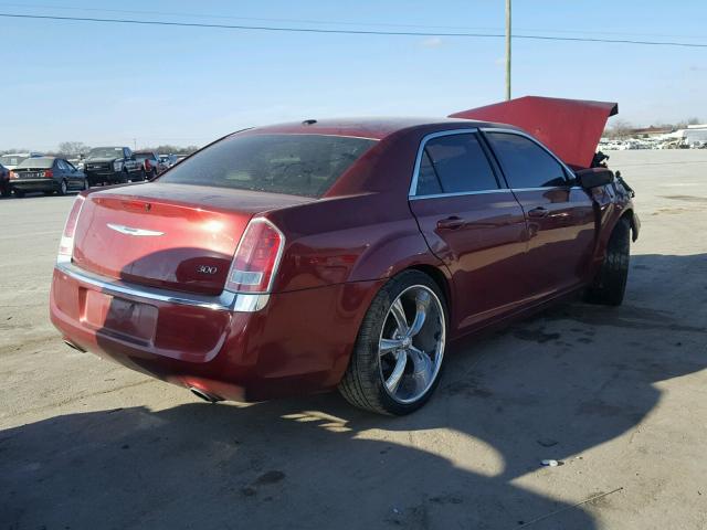 2C3CCAAGXDH568803 - 2013 CHRYSLER 300 RED photo 4