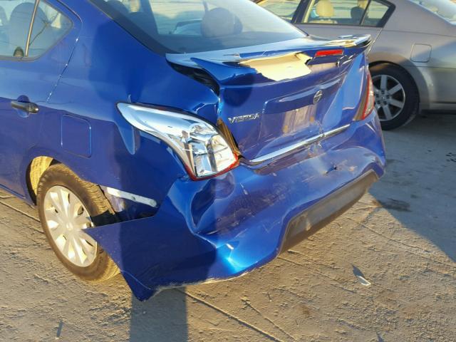 3N1CN7AP5HL861825 - 2017 NISSAN VERSA S BLUE photo 9