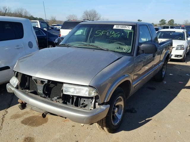 1GCCS19W918245712 - 2001 CHEVROLET S TRUCK S1 GRAY photo 2