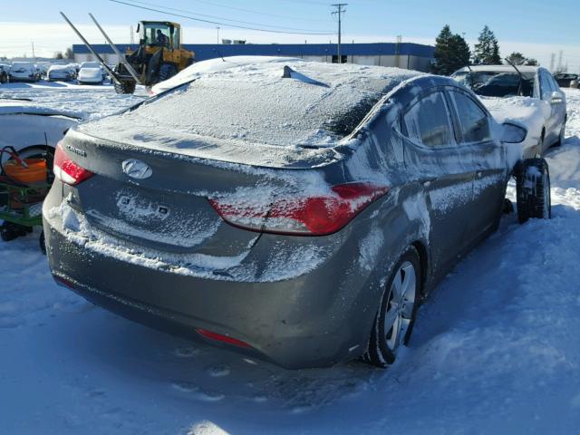 5NPDH4AE7DH353694 - 2013 HYUNDAI ELANTRA GL GRAY photo 4