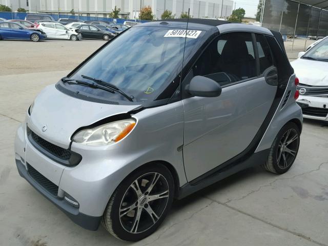 WMEEK31X38K140624 - 2008 SMART FORTWO PAS SILVER photo 2