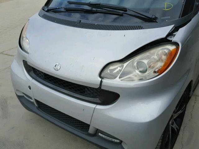 WMEEK31X38K140624 - 2008 SMART FORTWO PAS 银色 照片 9