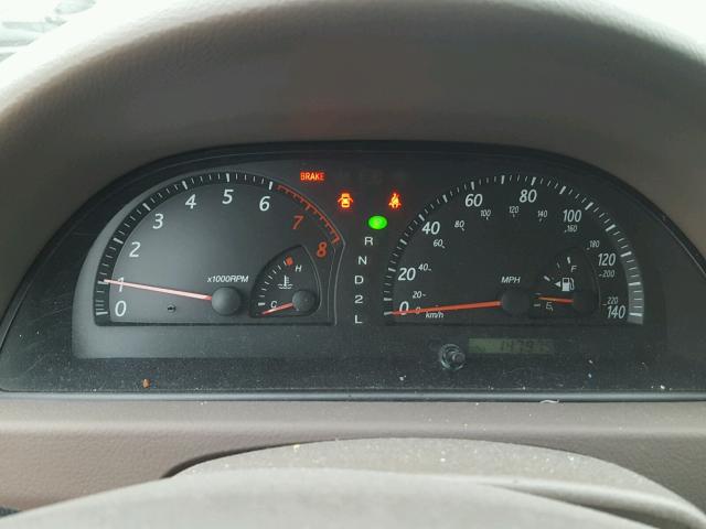 4T1BE32K22U072853 - 2002 TOYOTA CAMRY LE ოქროსფერი ფოტო 8