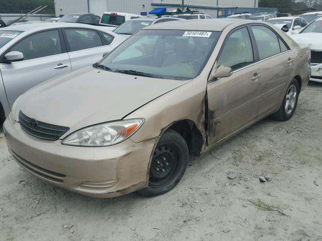 4T1BE32K22U072853 - 2002 TOYOTA CAMRY LE ოქროსფერი ფოტო 9