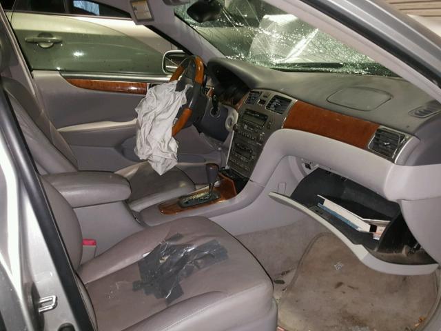 JTHBA30G355116905 - 2005 LEXUS ES 330 SILVER photo 5