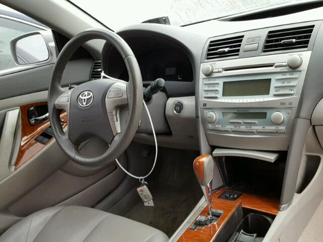 4T1BK46KX8U065988 - 2008 TOYOTA CAMRY LE SILVER photo 9