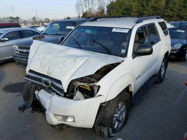 JTEBU14R758030449 - 2005 TOYOTA 4RUNNER SR WHITE photo 2