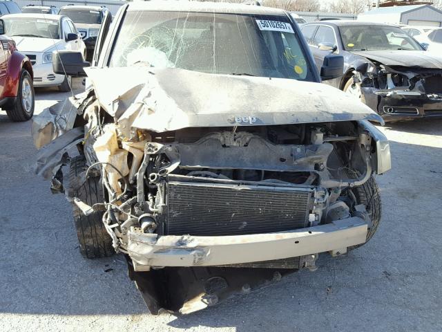 1J8FT28W97D358506 - 2007 JEEP PATRIOT SP GRAY photo 9