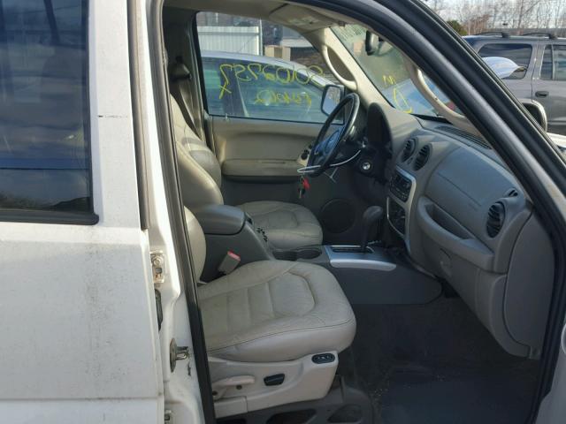 1J4GL58K94W268454 - 2004 JEEP LIBERTY LI WHITE photo 5