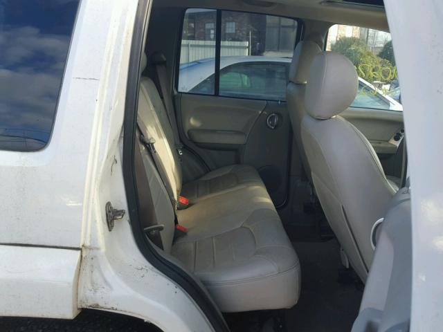 1J4GL58K94W268454 - 2004 JEEP LIBERTY LI WHITE photo 6