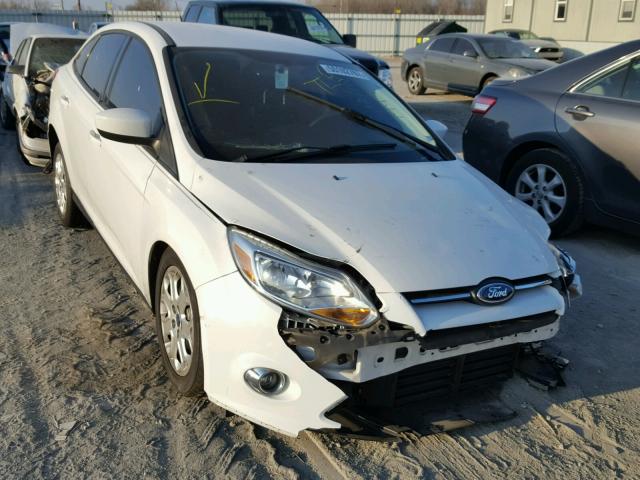 1FAHP3F26CL337760 - 2012 FORD FOCUS SE WHITE photo 9