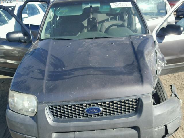 1FMYU02134KA25218 - 2004 FORD ESCAPE XLS GRAY photo 7